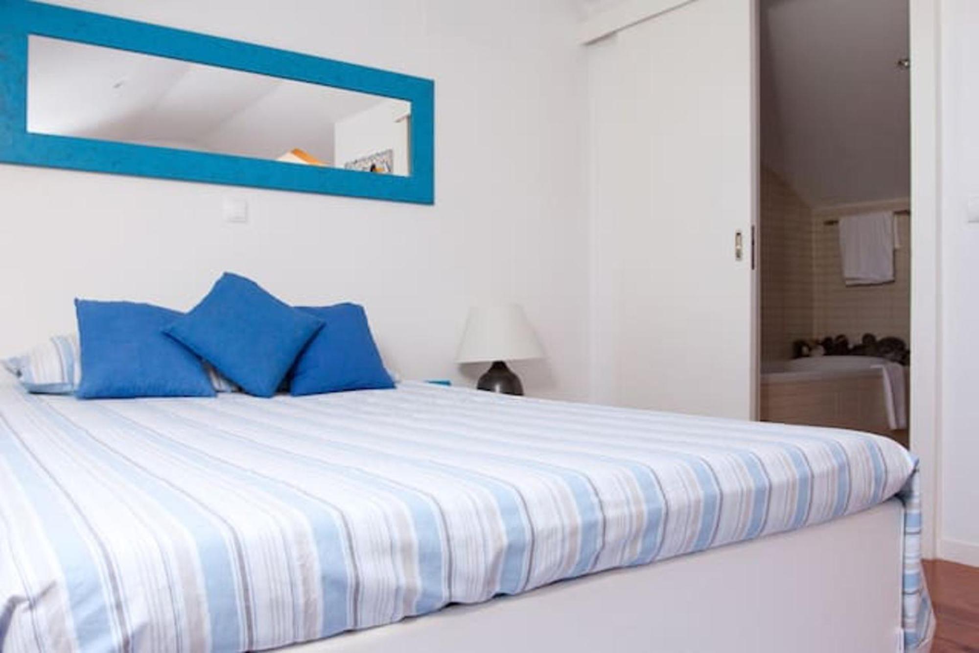 Apartment Bright In Lisbon, 70 Sqm Near Center Lissabon