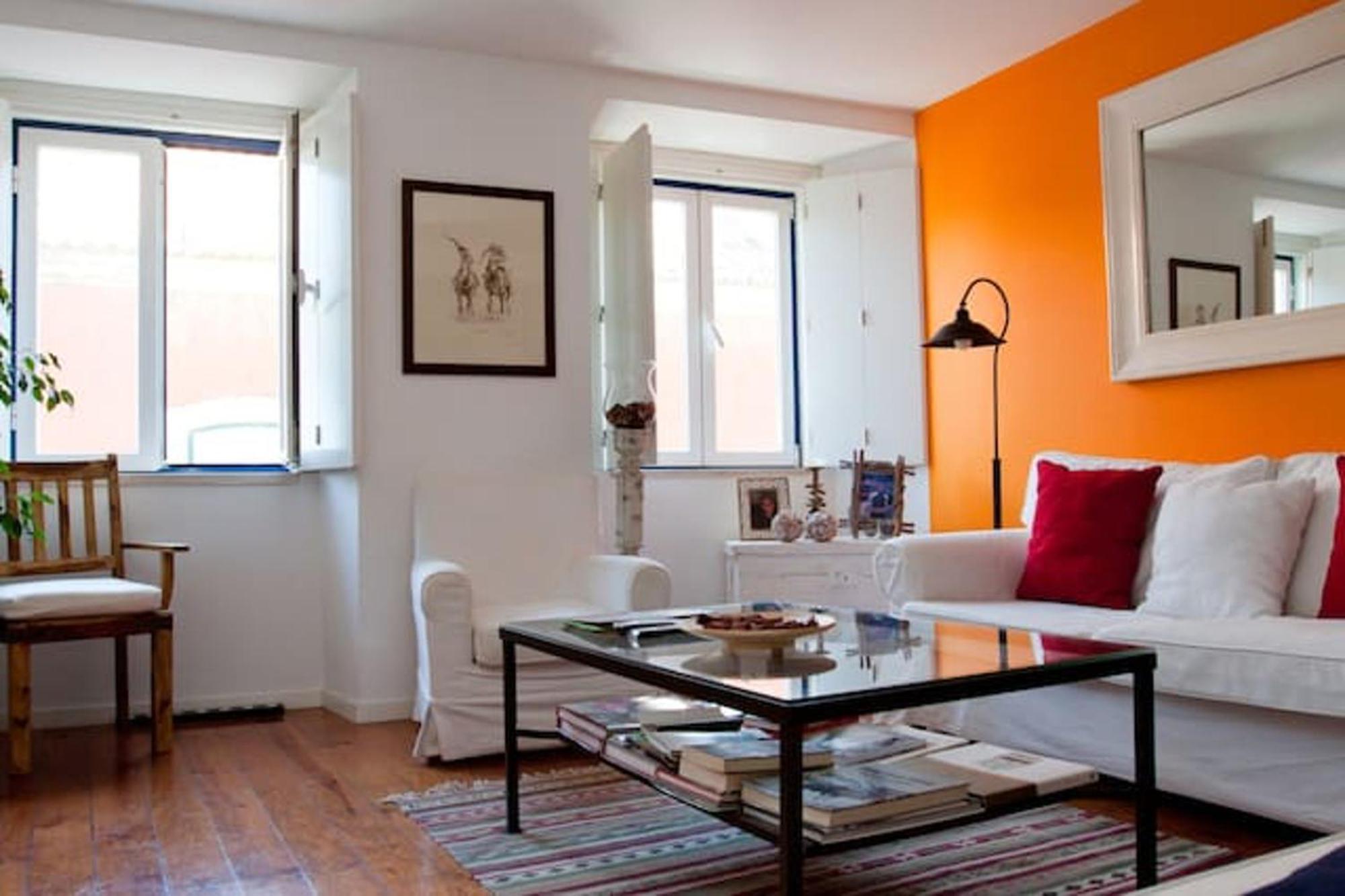 Bright In Lisbon, 70 Sqm Near Center Lissabon